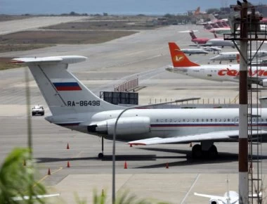 Αεροσκάφος της ρωσικής αεροπορίας προσγειώθηκε στη Βενεζουέλα (φώτο)